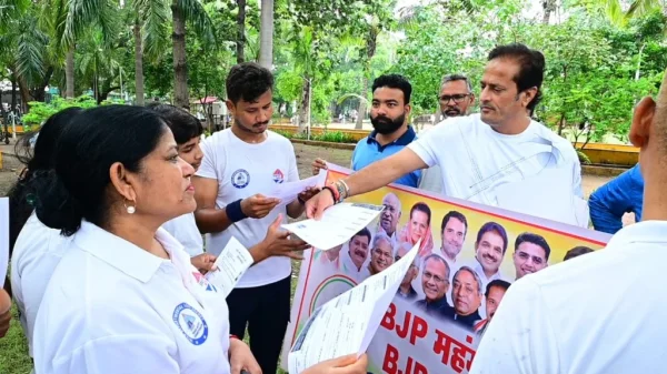 अभियान : बिजली बिल और स्मार्ट मीटर के खिलाफ कांग्रेस का विरोध, जनता से समर्थन जुटाने घर-घर पहुंचे कार्यकर्ता