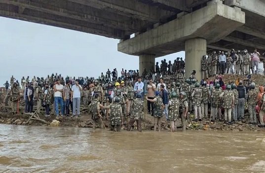 केन-बेतवा लिंक प्रोजेक्ट: छतरपुर में 15 दिनों से चल रहा जल सत्याग्रह समाप्त