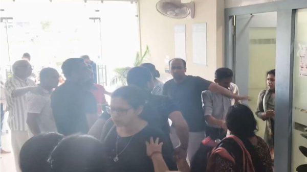 इलाज में देरी का आरोप : कोरबा में नवजात की मौत पर परिजनों ने आयुष्मान अस्पताल पर लगाया लापरवाही का आरोप