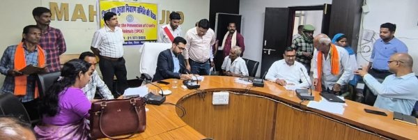 जनदर्शन : फीस वसूली से लेकर सड़क-पेंशन तक के मुद्दे, कलेक्टर ने दिए त्वरित समाधान के निर्देश