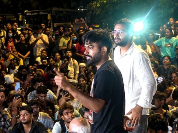पुलिस पर बर्बरता का आरोप : कोर्ट जाने की तैयारी में CJP, पुलिस बोली— हम पर हुआ पथराव