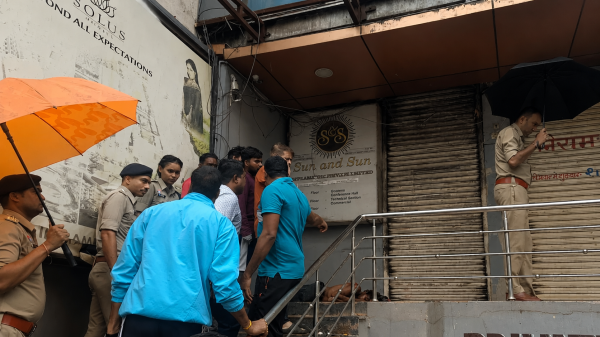 तलाश रही वजह : हत्या की गुत्थी सुलझाने में जुटी पुलिस, आरोपियों की खोज में खंगाले जा रहे CCTV फुटेज