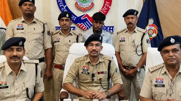 खुलासा : पड़ोसी ने ही उड़ाए 10 लाख के जेवर और नकदी, 300 से ज्यादा CCTV फुटेज और तकनीकी जांच से आरोपी तक पहुंची पुलिस