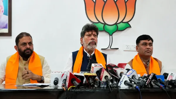 किरण सिंह देव का कांग्रेस पर हमला, बोले- छात्रों के आंदोलन को दिया गया राजनीतिक रंग
