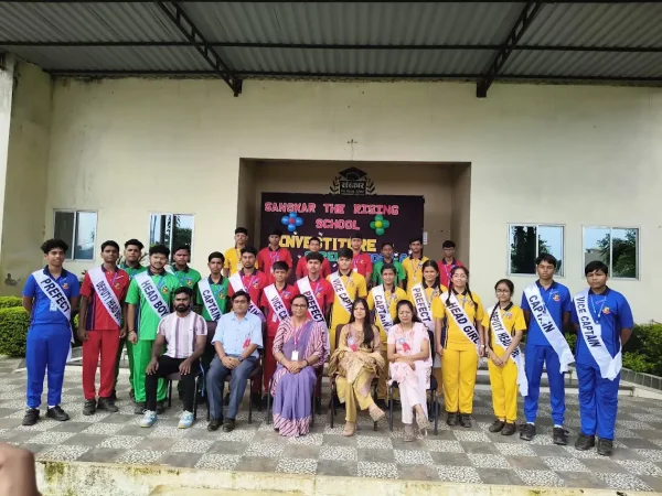 नेतृत्व और अनुशासन की नई शुरुआत:  संस्कार स्कूल में छात्र परिषद का शपथ ग्रहण