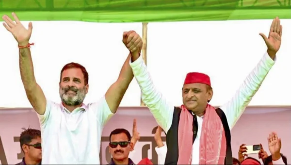 यूपी चुनाव : अखिलेश के एक बयान से हलचल, क्या दरकने लगा सपा और कांग्रेस का हाथ?
