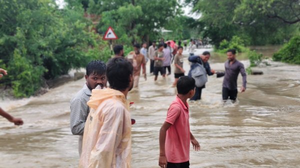 मौसम अपडेट : बारिश का दौर जारी, किसानों के लिए उम्मीद और चुनौती दोनों