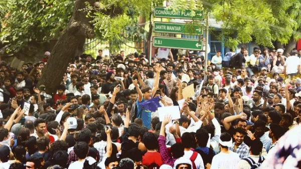 दिल्ली पुलिस का दावा : जंतर-मंतर पर CJP के प्रदर्शन में शामिल थे 100 से ज़्यादा हत्या के आरोपी