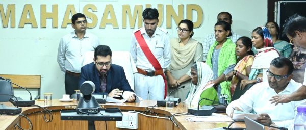 जनदर्शन : कलेक्टर ने सुनी 41 लोगों की समस्याएं, अधिकारियों को दिए त्वरित समाधान के निर्देश