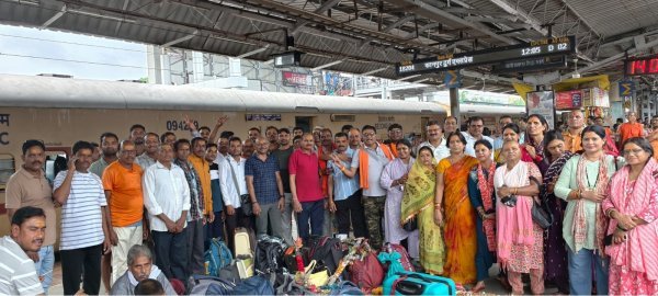 श्रद्धा और समर्पण की यात्रा : महासमुंद के 81 शिवभक्त गंगाजल लेकर निकल पड़े बैद्यनाथ धाम
