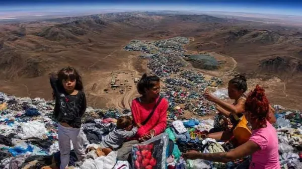 अंतरिक्ष से दिखा कपड़ों का पहाड़ : अटकामा रेगिस्तान में जमा 60 हजार टन कचरा