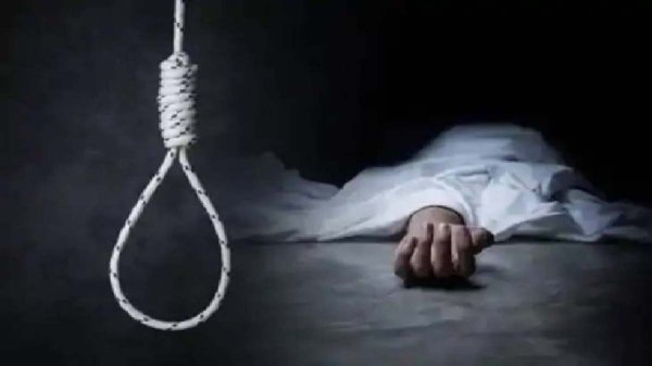 दुखद घटना : 12वीं की छात्रा ने फांसी लगाकर दी जान, आत्महत्या की वजह अज्ञात