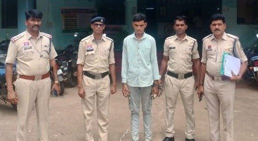 धमतरी में चावल कारोबारी हत्याकांड के आरोपी की गिरफ्तारी।