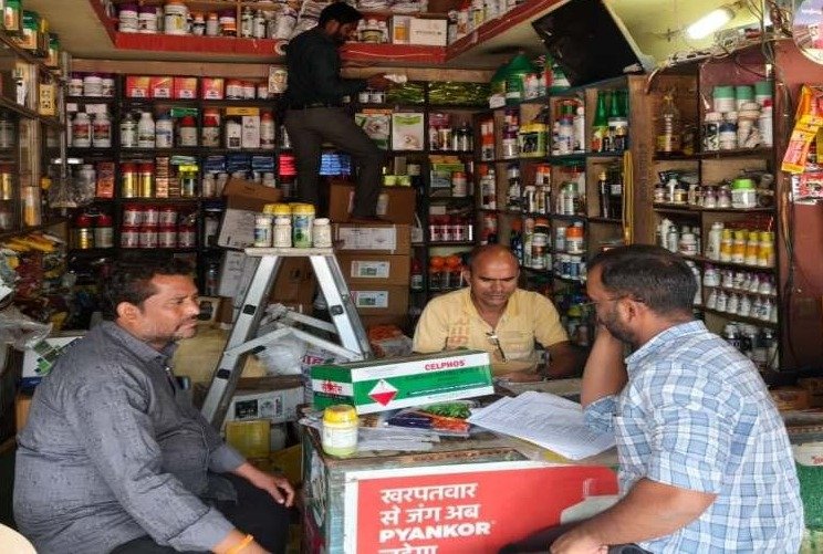 कृषि विभाग की टीम निरीक्षण