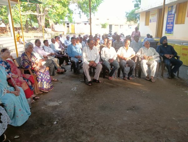 पेंशनर्स एसोसिएशन बैठक में लंबित मांगों, संगठन विस्तार पर हुई चर्चा