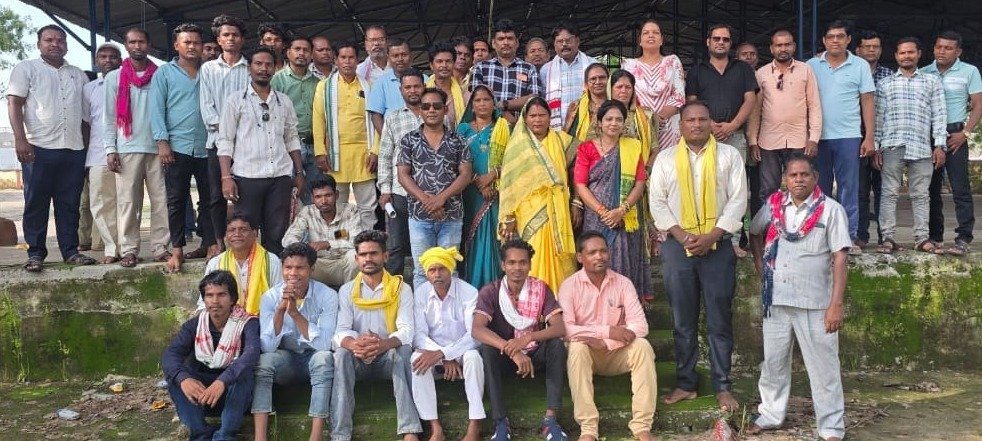 बागबाहरा में जुटे आदिवासी समाज के पदाधिकारी, विश्व आदिवासी दिवस कार्यक्रम की बनी रूपरेखा