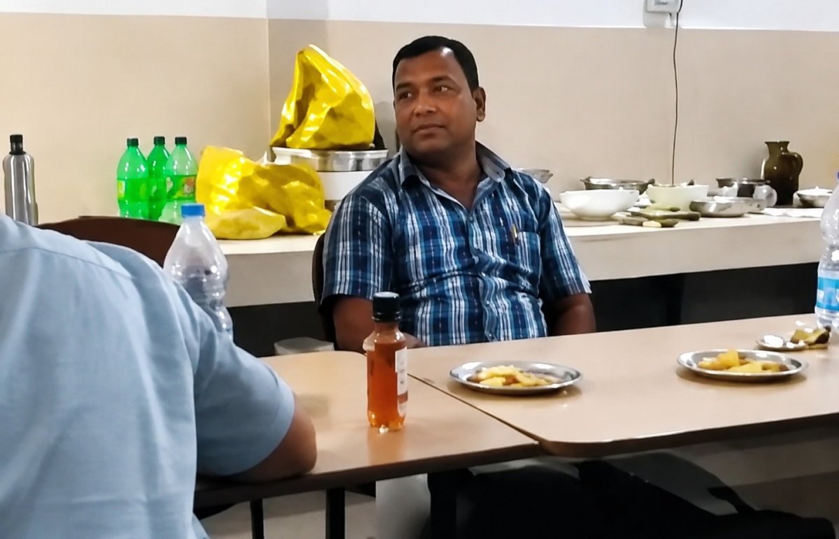 शिक्षक शराब पार्टी विवाद
