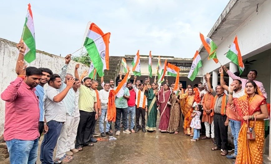 मंदिर हसौद में तिरंगा यात्रा की तैयारी तेज