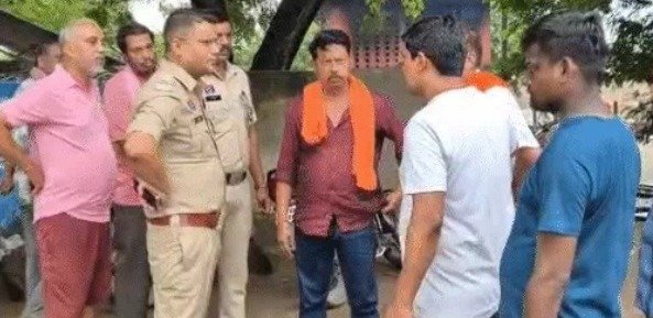 बिलासपुर मुक्तिधाम में पालतू कुत्ते के अंतिम संस्कार पर विवाद, निगम कर्मचारी हटाई गई