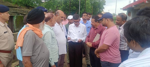 महासमुंद रेलवे स्टेशन की सुविधाओं को लेकर जीएम से मिले जनप्रतिनिधि, अंडरब्रिज से लेकर ट्रेन स्टॉपेज तक उठी मांग