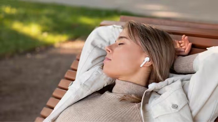 सोते समय ईयरबड्स इस्तेमाल करने के नुकसान