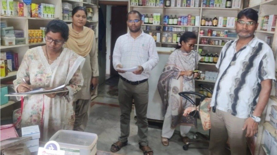 मेडिकल स्टोर्स की जांच