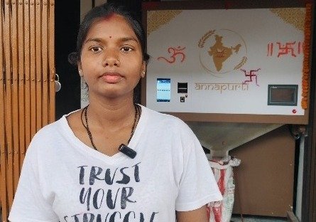 राशन के लिए अब लंबी कतार से राहत, अन्नपूर्ति ग्रेन एटीएम से मिनटों में मिल रहा अनाज