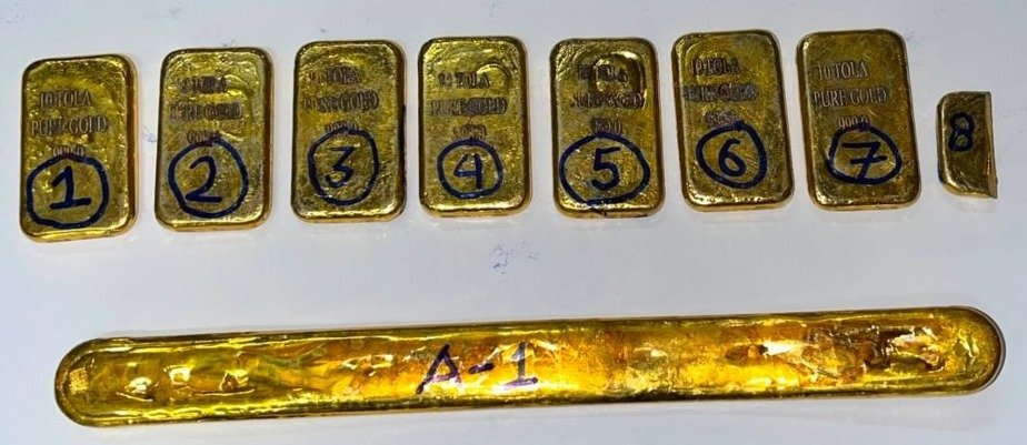 दुरंतो एक्सप्रेस से विदेशी सोना बरामद