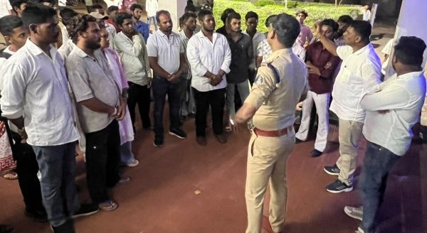 स्वतंत्रता दिवस पर सेंध लेक में हुड़दंग पड़ा भारी, पुलिस ने जब्त की बाइकें