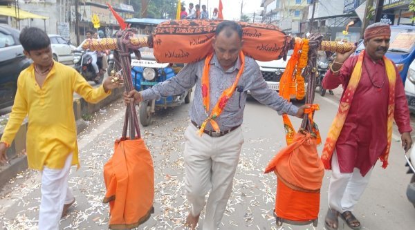श्रद्धालुओं ने किया भगवान भोलेनाथ का विधि-विधान से पूजन, हर-हर महादेव के जयकारों से गूंजा शहर
