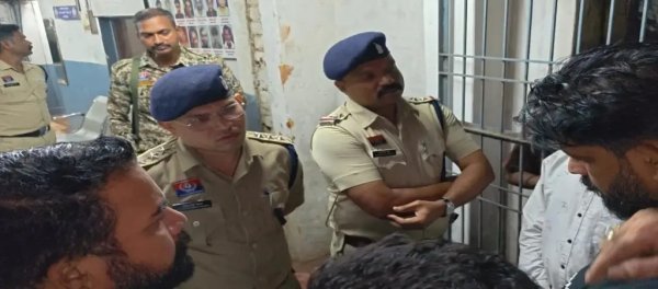 खाने का लालच देकर मासूमों से गलत हरकत, भिलाई से आरोपी बुजुर्ग गिरफ्तार