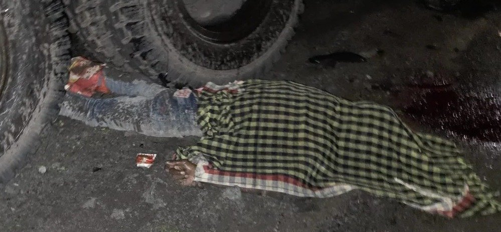 ट्रेलर ने बाइक को मारी टक्कर दो युवक की मौत