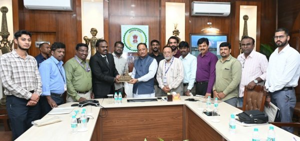 बस्तर में शांति के बाद विकास ने पकड़ी रफ्तार, पर्यटन और उद्योग से बढ़ेंगे रोजगार के अवसर