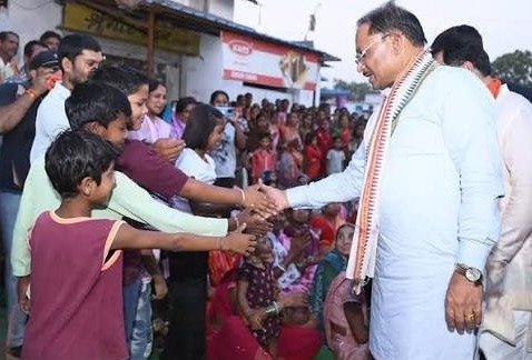सुशासन तिहार बना जनसंवाद का सशक्त माध्यम, गांव-गांव पहुंचकर समस्याओं का हुआ त्वरित समाधान