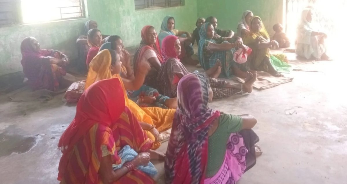 Villagers awaiting ration in Banjari Dand
