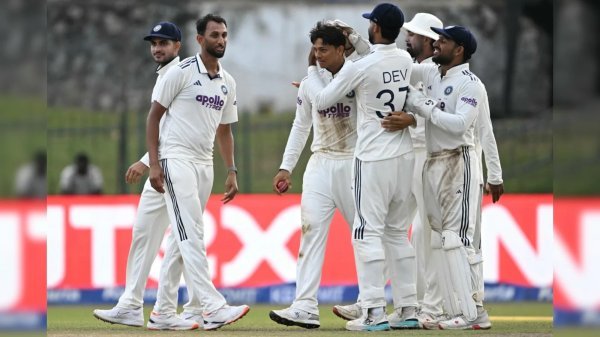 India vs Sri Lanka: भारत के 503 रन के जवाब में श्रीलंका 265/8, दिनुषा ने संभाली पारी