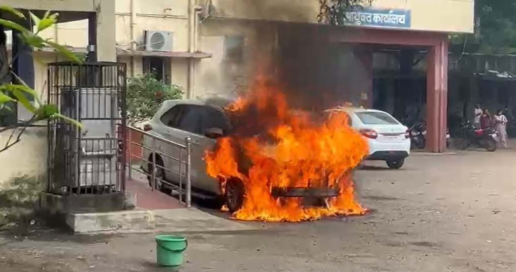 Mayor burning Innova car