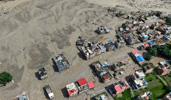 Nepal Flood: नेपाल-तिब्बत में बाढ़ का कहर, मृतकों की संख्या 392 पहुंची