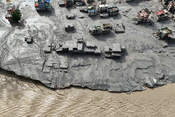 Nepal Flood Alert: भूकंप के बाद चीन में टूटी झील, नई बाढ़ की आशंका से सहमे लोग, अब तक 478 की मौत