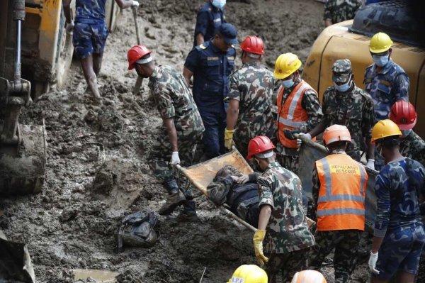 Kathmandu Flood: भीषण बाढ़ और भूस्खलन से 580 से ज्यादा मौतें, सद्गुरु के आश्रम के 77 श्रद्धालुओं समेत 320 भारतीय लापता