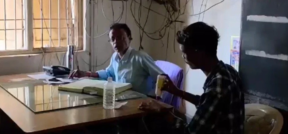 Workers working during a power outage (Image Source: Keertiman Media)