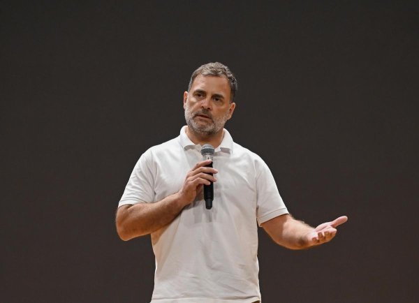 Rahul Gandhi: नेहरू स्टेडियम न मिलने पर बदली छात्रों की गूंज की तारीख, अब 19 को इंदौर आ सकते हैं राहुल