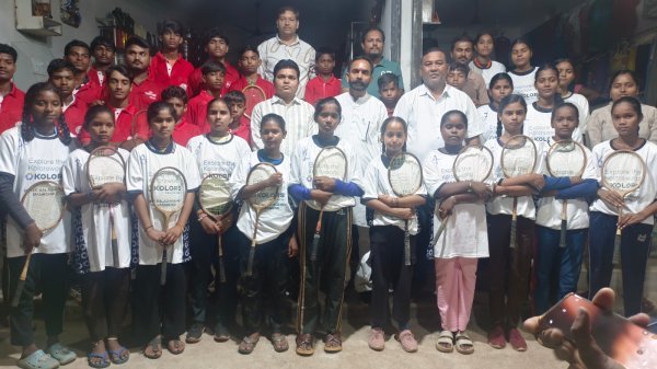 Mahasamund Ball Badminton: राज्य स्तरीय प्रतियोगिता के लिए  टीमें रवाना