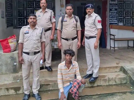 Raigarh Crime News: नाबालिग से 3 साल तक दुष्कर्म का आरोप, गर्भवती होने पर खुला राज