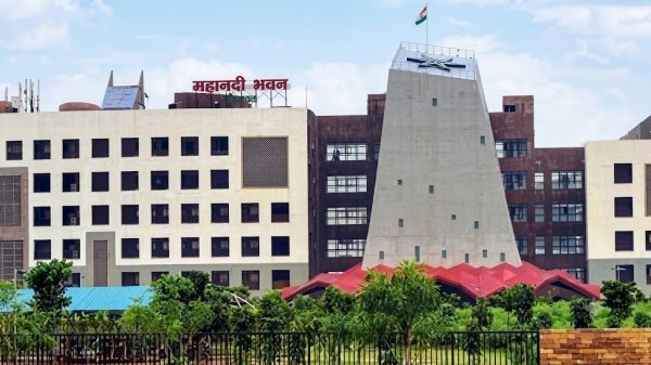 CG Politics: छत्तीसगढ़ में 3 नेताओं को मिला राज्यमंत्री का दर्जा, संजय अग्रवाल को मिली बड़ी जिम्मेदारी