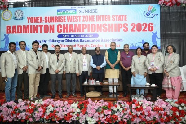 Bilaspur Badminton Competition : वेस्ट जोन फाइनल में खिलाड़ियों का शानदार प्रदर्शन, उप मुख्यमंत्री साव ने बढ़ाया उत्साह
