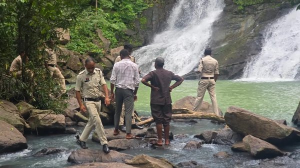 Gajpalla Waterfall Accident: पिकनिक की खुशी मातम में बदली, गजपल्ला वॉटरफॉल में डूबने से युवक की मौत