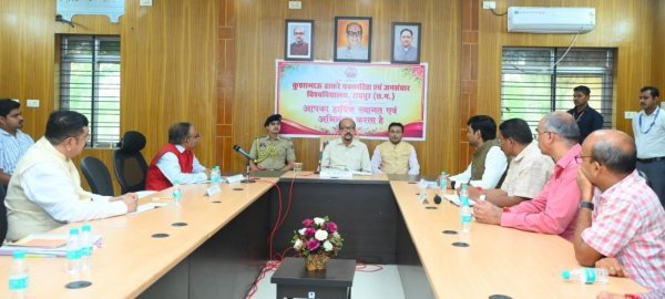 Kushabhau Thakre University: राज्यपाल रमेन डेका ने सावित्रीबाई फुले कन्या छात्रावास और AI शोध केंद्र का किया शुभारंभ