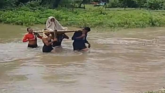 Flooded village in Dhamtari during heavy rain(Image Source: Keertiman Media)