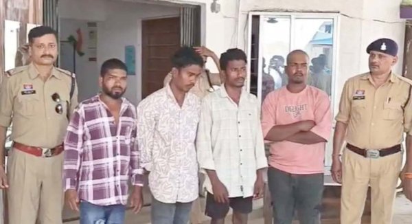 Kanker Crime News : नाबालिग से सामूहिक दुष्कर्म के आरोप में परिचित युवक समेत 4 आरोपी गिरफ्तार